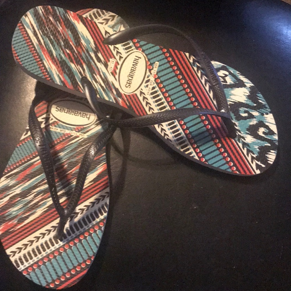 Havana’s US size 11/12Europe 43/44 flip flops